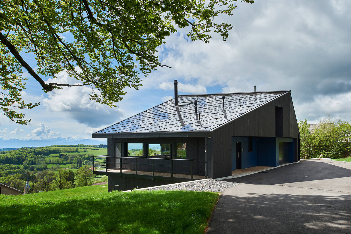 Exemple de maison à énergie positive en Suisse