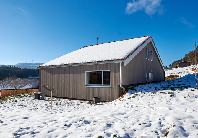 Maison autonome en énergie dans le Jura